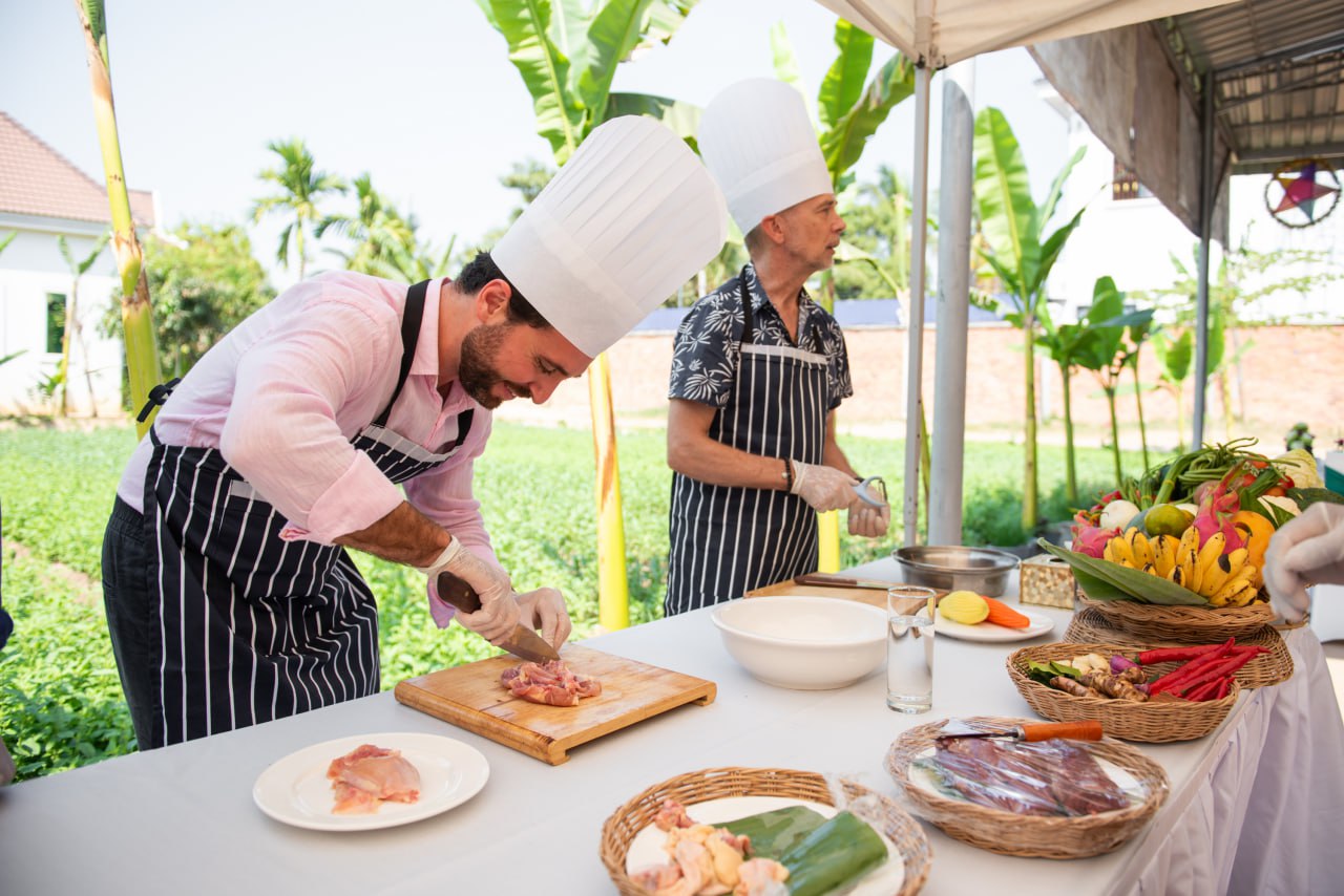 Cambodia Culinary Adventure: Market Tour and Cooking Class