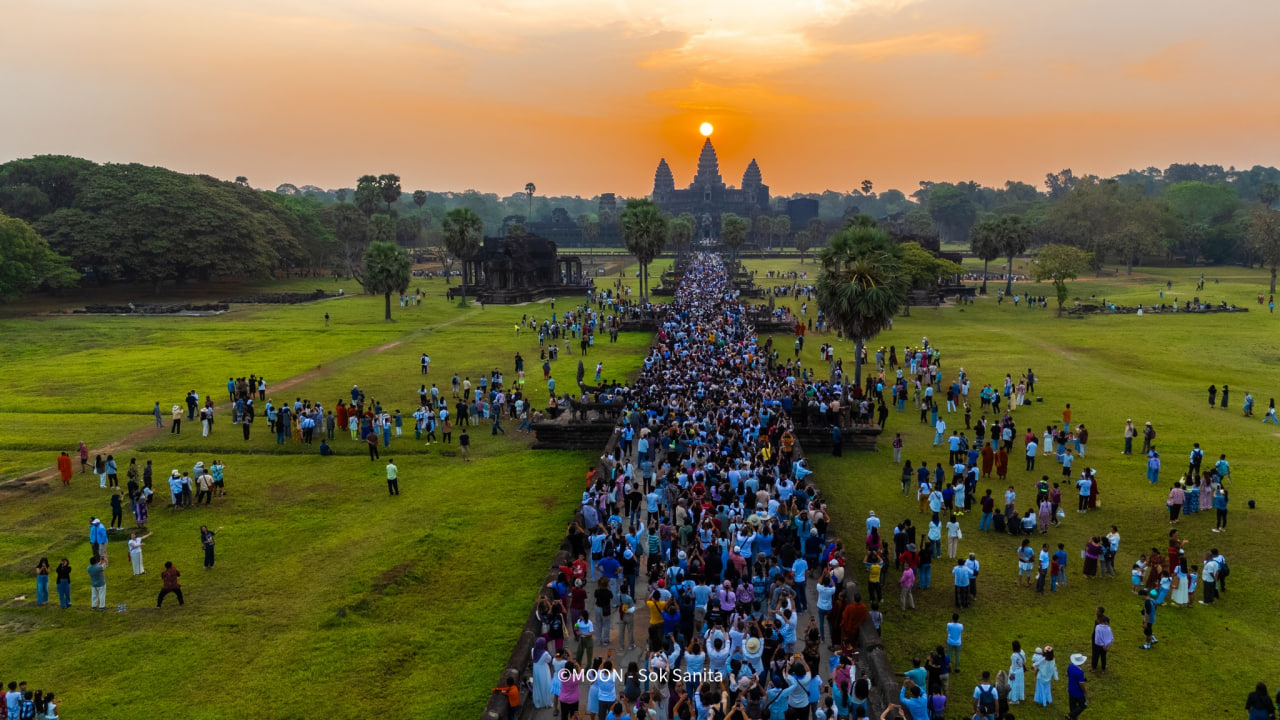 Angkor Wat Equinox: A Celestial Spectacle